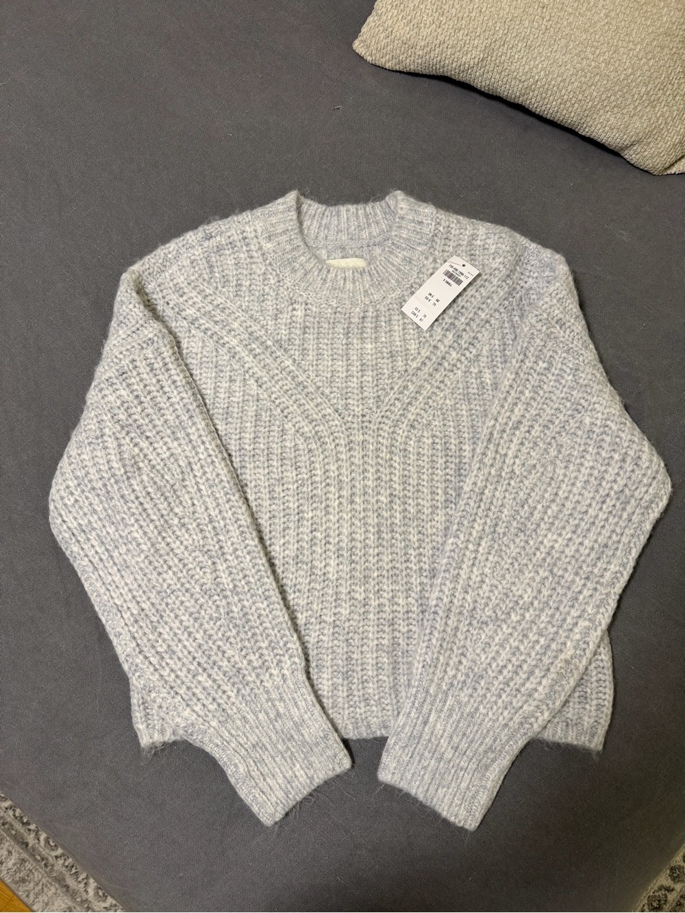 Abercrombie & Fitch Gray Chunky Knit Crewneck Sweater XS NWT